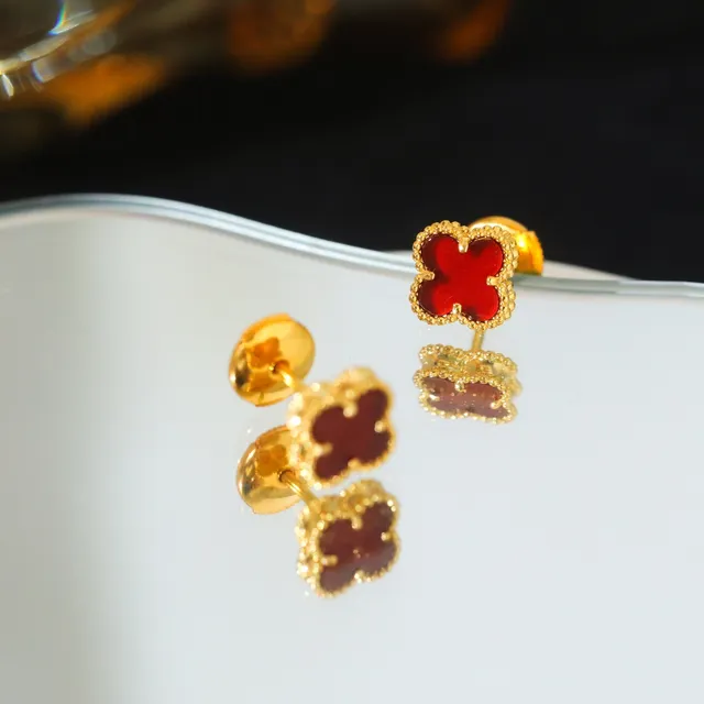 Red Clover Motif Gold-Tone Stud Earrings 3