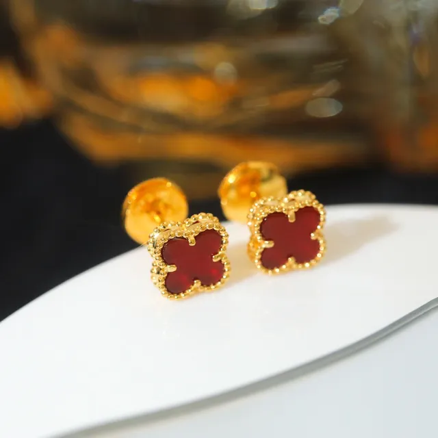Red Clover Motif Gold-Tone Stud Earrings 5