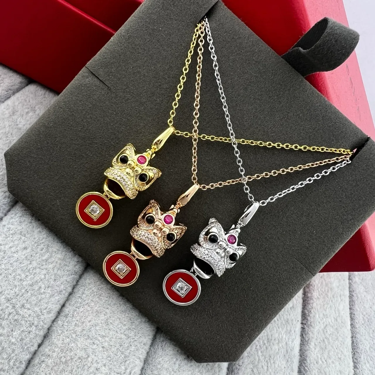 Red Gold Owl-Head Pendant Enamel Disc Charm Necklace 6