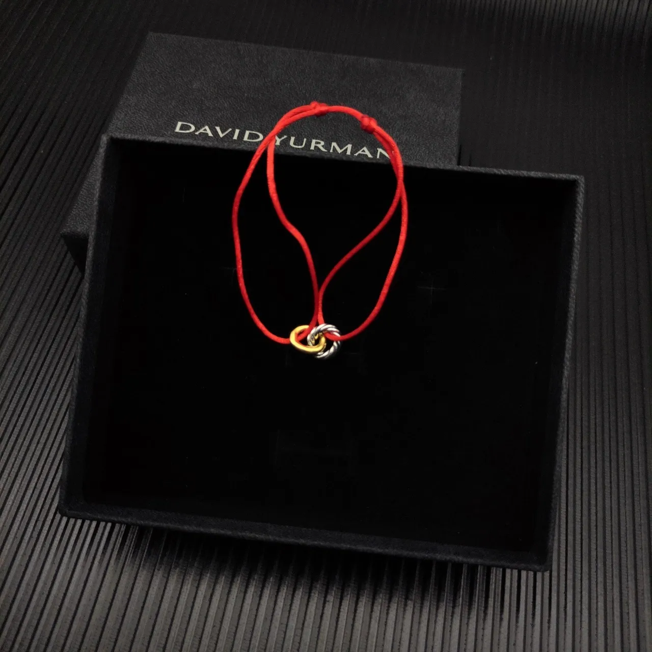 Red Gold Thin Cord Dual-Tone Interlocking Rings Bracelet 3