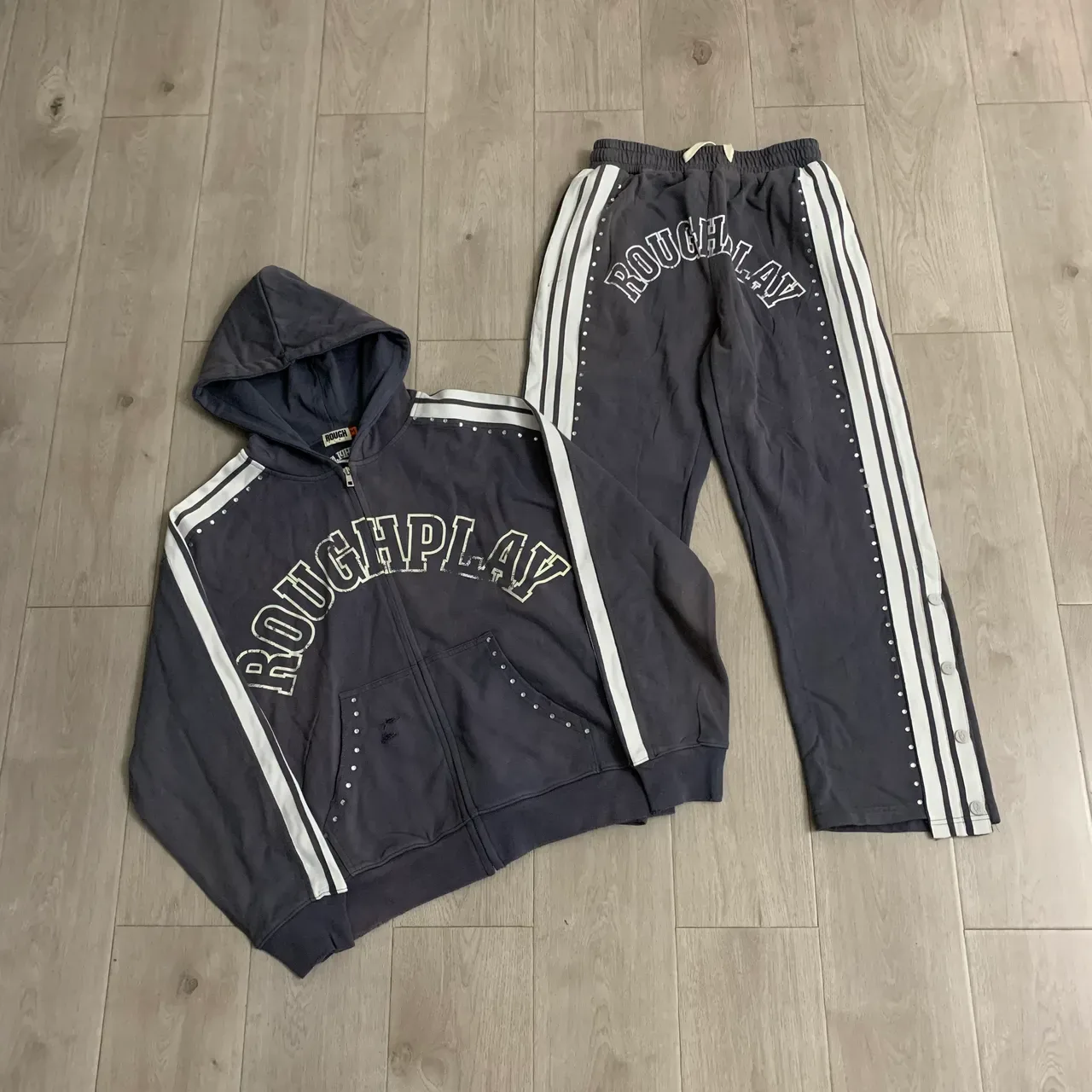 Rough Arch Logo Studded Stripe Full-Zip Hoodie 24