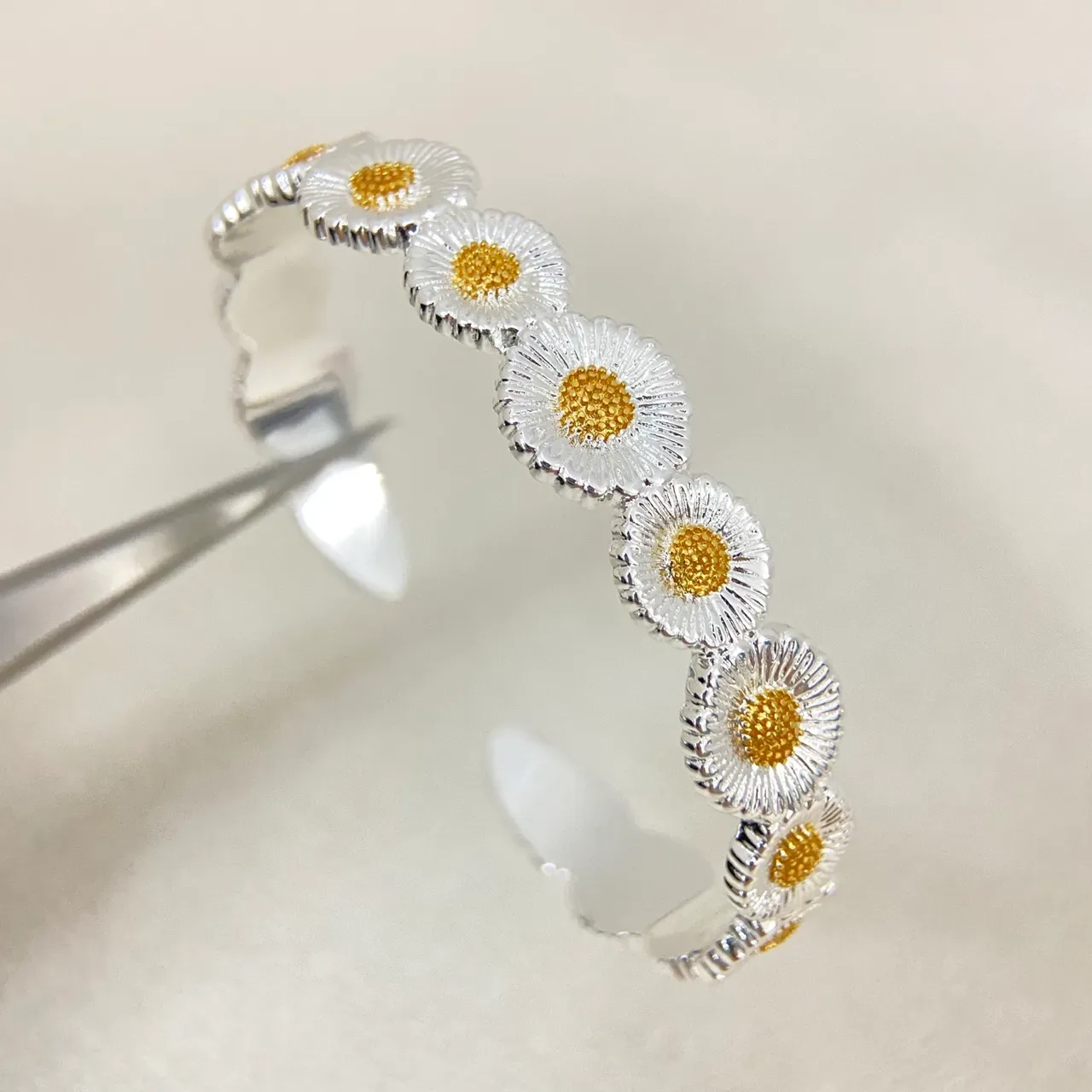 Silver and Gold Daisy Motif Open Adjustable Ring 2