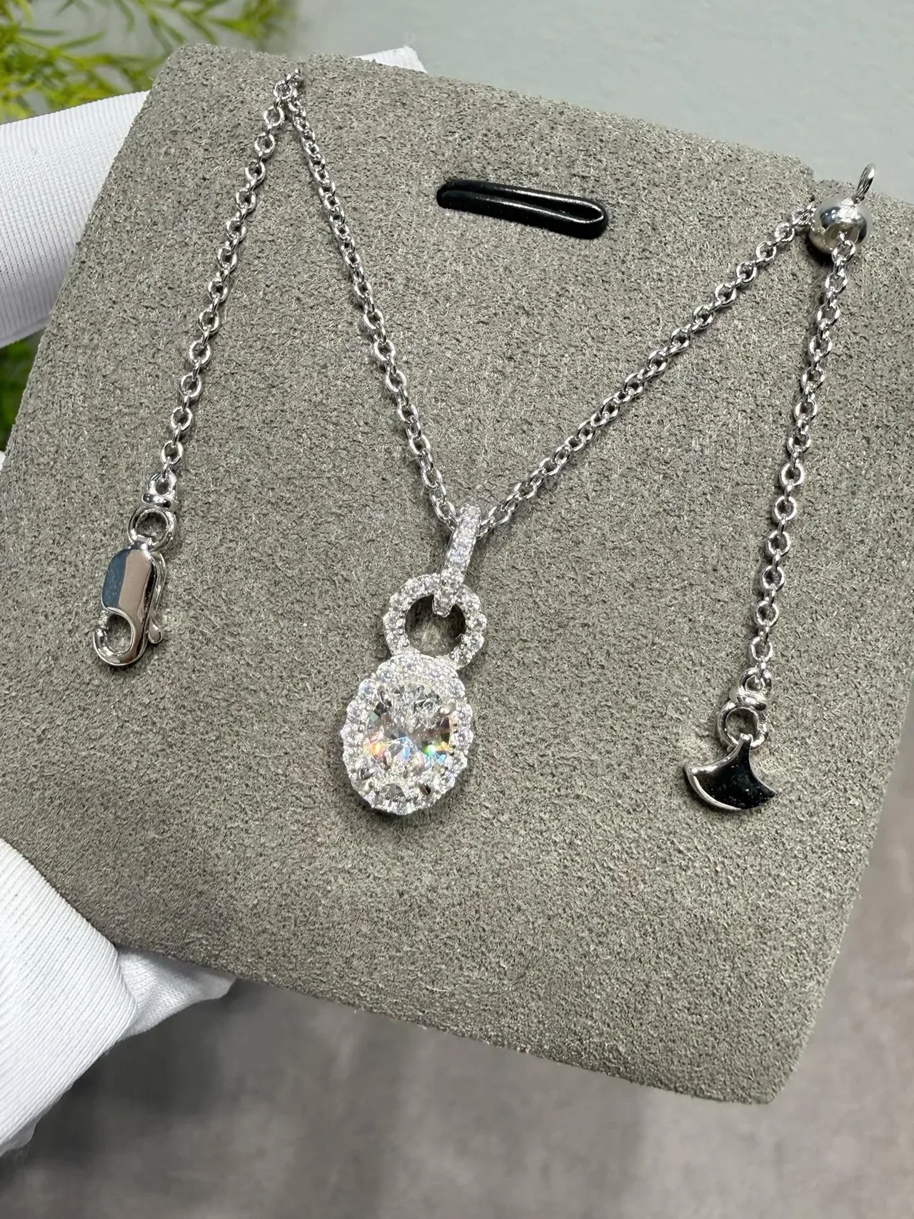 Silver Black Chain Oval Halo Pendant Necklace 4