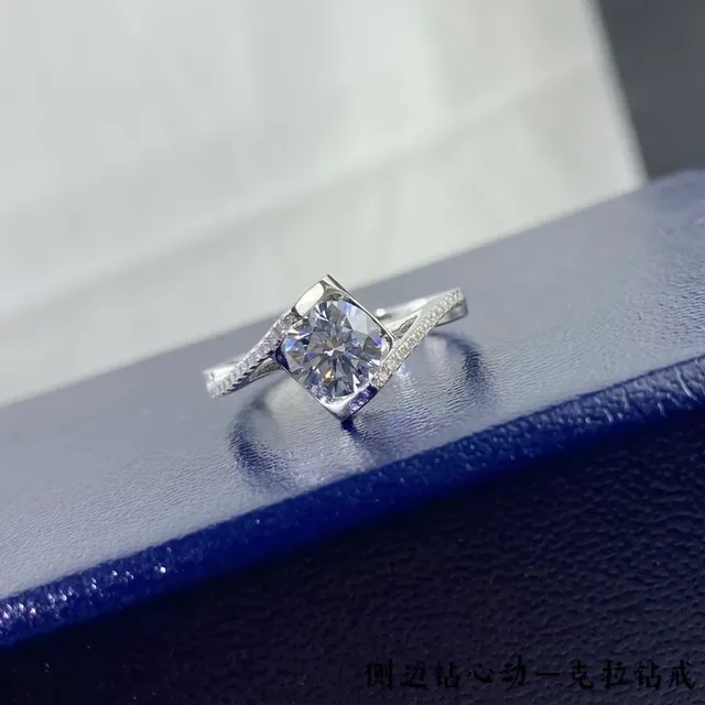 Silver Blue Solitaire Center Stone Twisted Split Shank Ring 4