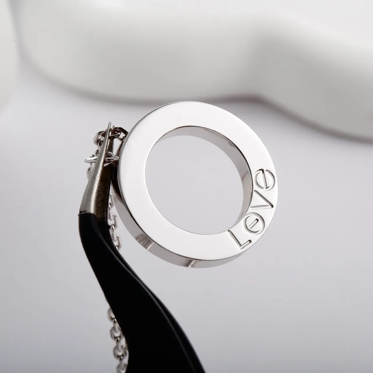 Silver Circular Open-Ring Pendant Six Bezel-Set Clear Stones Necklace 5