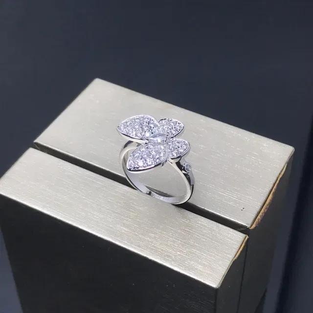 Silver Gold Flower-Shaped Pavé-Set Ring 4