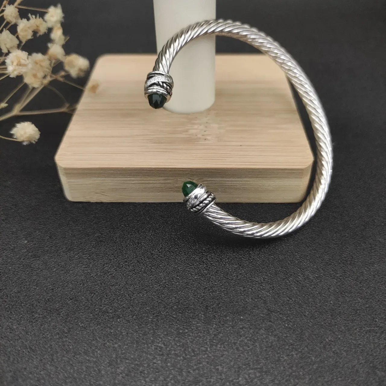 Silver Green Twisted Rope Cable Cuff-Style Bracelet 2