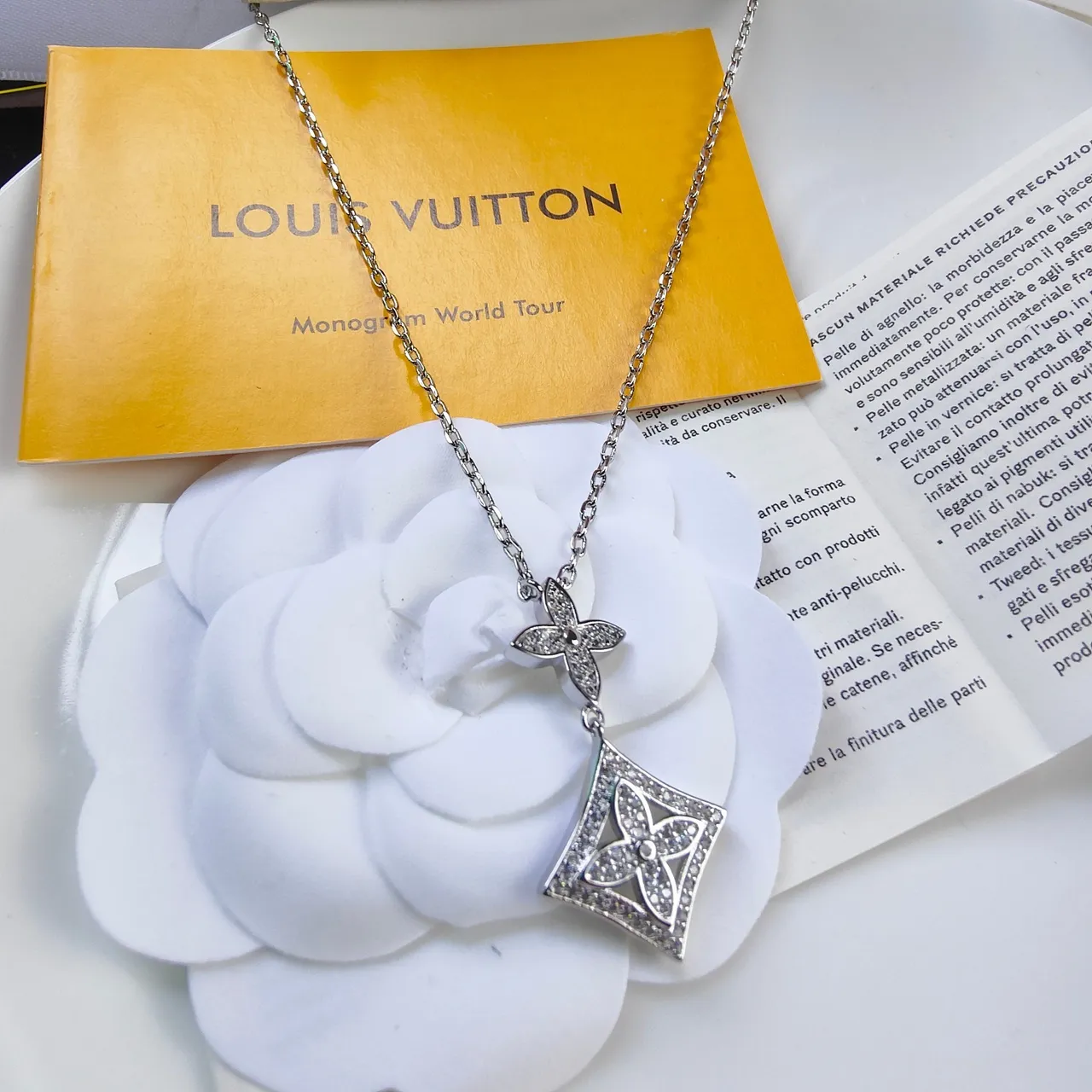Silver Pavé-Set Floral Motif Diamond-Shaped Openwork Frame Necklace 3