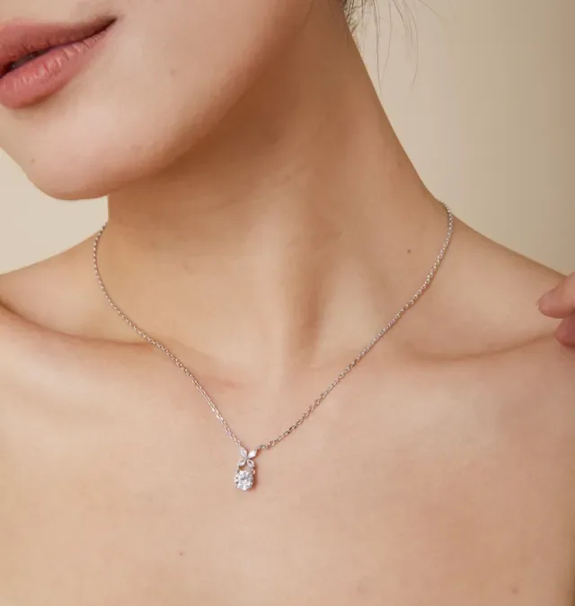 Silver-Tone Floral Crystal Pendant Necklace 8