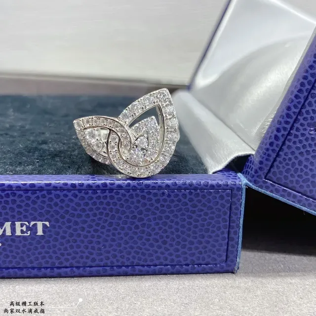 Silver-Tone Pavé Leaf Motif Openwork Ring 6