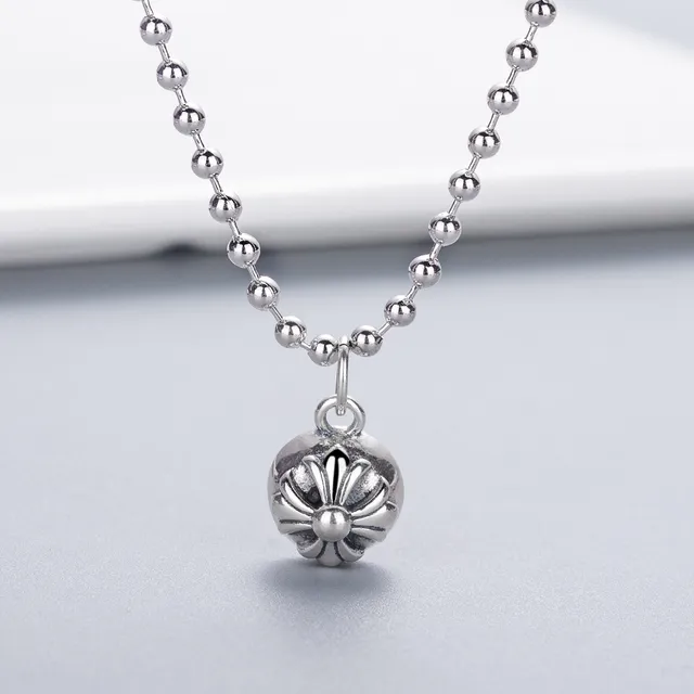 Silver-Toned Floral Motif Spherical Pendant Necklace 5