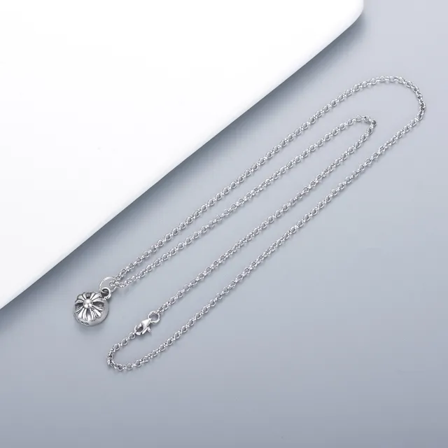 Silver-Toned Floral Motif Spherical Pendant Necklace 6