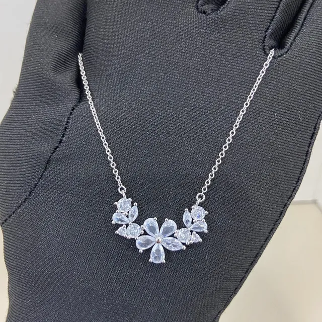 Silver Transparent Floral Motif Crystal Pavé Necklace 3
