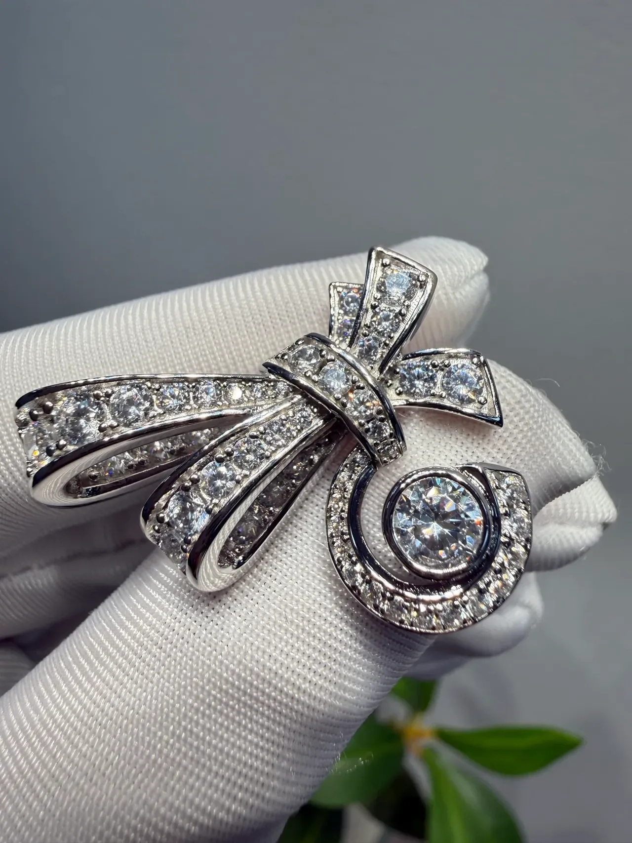 Silver White Bow Motif Pavé-Set Diamonds Earrings 8