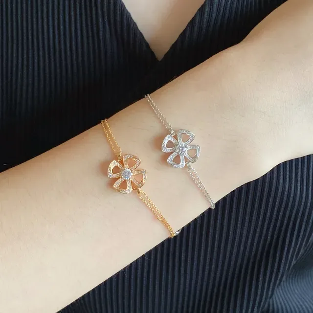 Silver White Chain Pavé Floral Pendant Bracelet 9