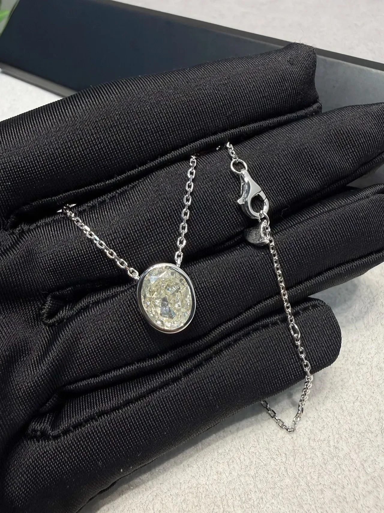 Silver White Oval-Cut Stone Bezel-Set Necklace 4
