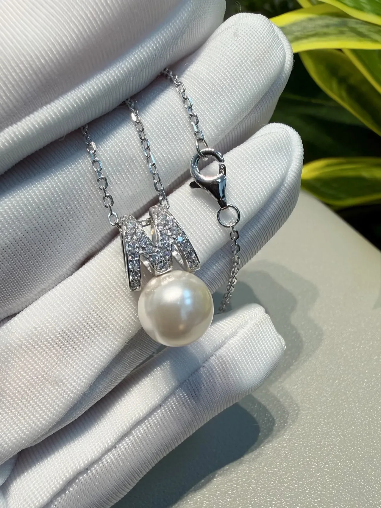 Silver White Pearl Pendant Pavé-Set Metal Motif Necklace 5
