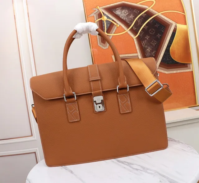 Structured Pebbled Leather Flap-Top Closure Handbag 7