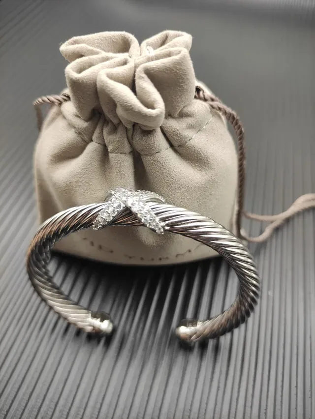 Twisted Cable Pavé Front Bracelet 3