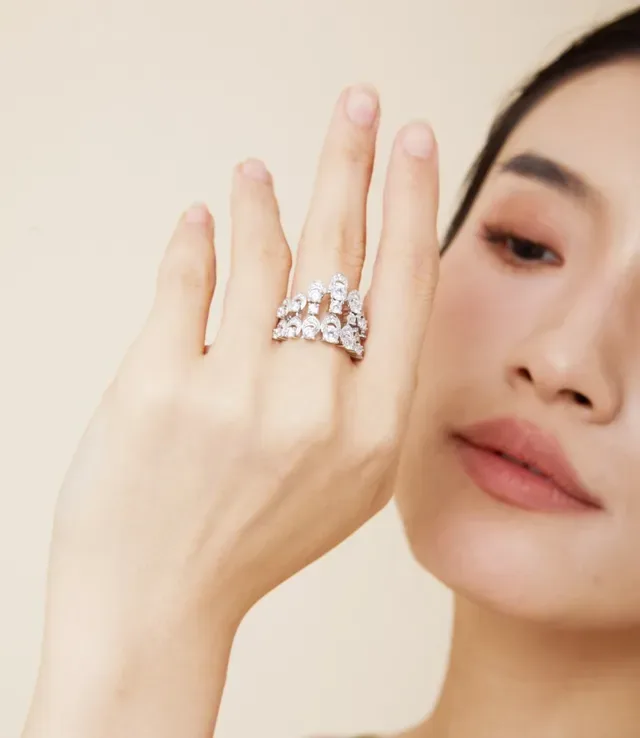 Two-Tone Floral Cluster Diamond Ring 6