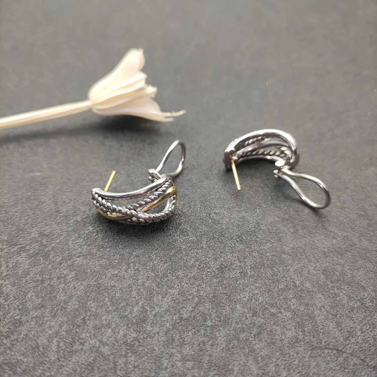 Two-Tone Twisted Rope Hinged Hoop Earrings 3