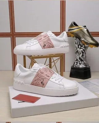 White and Pink Illustrated Strap Lifestyle Sneakers 4