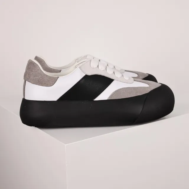 White Black Gray Chunky Platform Lifestyle Sneakers 3