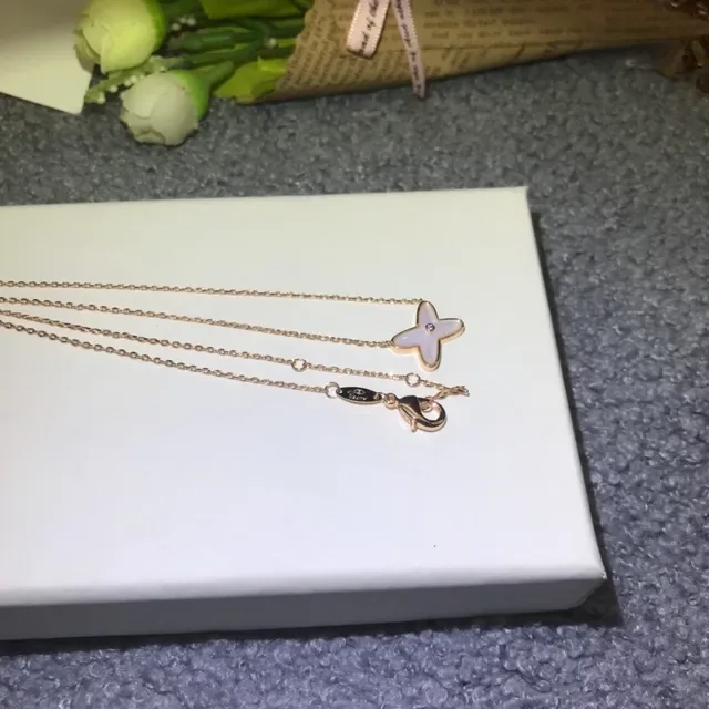 White Gold Cross-Shaped Pendant Metal Necklace 8