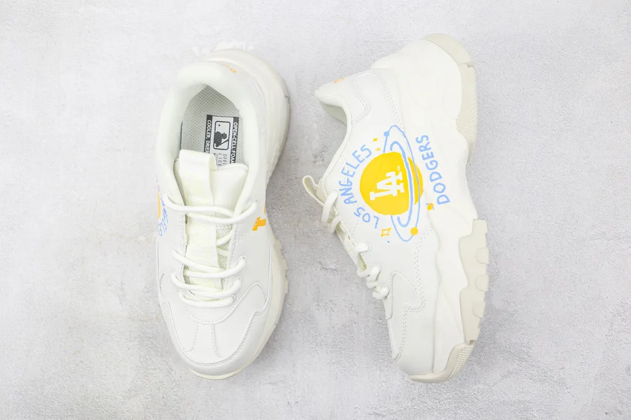 White Yellow Chunky Sole Graphic-Print Side Panel Sneakers 3