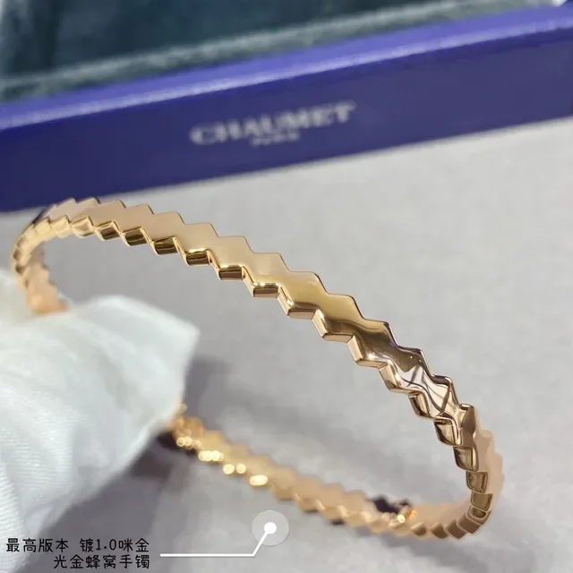 Zigzag Geometric Honeycomb-Style Metallic Bangle Bracelets 6