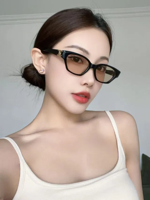 Gentle Monster Black Pink Cat-Eye Silhouette Gradient Tinted Lenses Optical Glasses 6