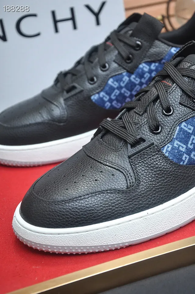 Givenchy City Sport noir et bleu Monogram baskets lifestyle 4