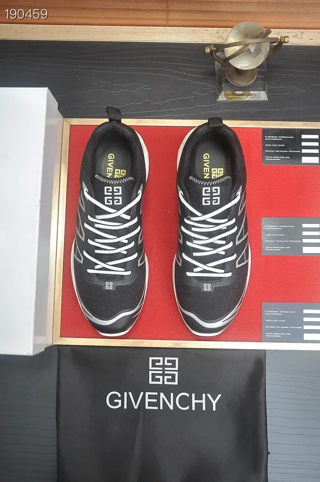 Givenchy City Sport Noir et Blanc géométrique style de vie sneakers 7