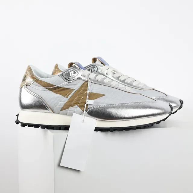 Golden Goose Argent Or Supérieure Métallique Superposition Étoile Sneakers Lifestyle 3