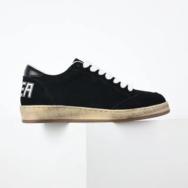 Golden Goose Super-Star Black Suede White Star Lifestyle Sneakers 7