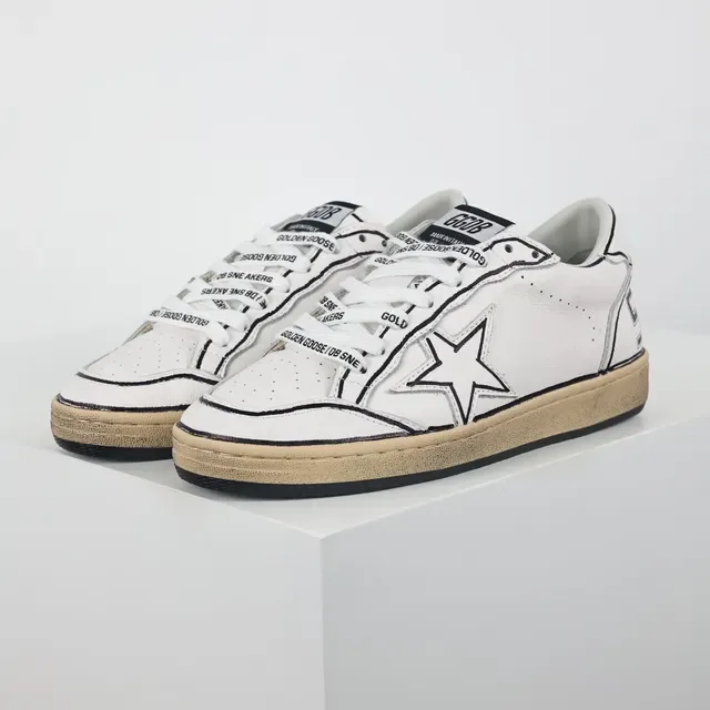 Golden Goose Superstar tênis lifestyle com logotipo de estrela branco e preto 2
