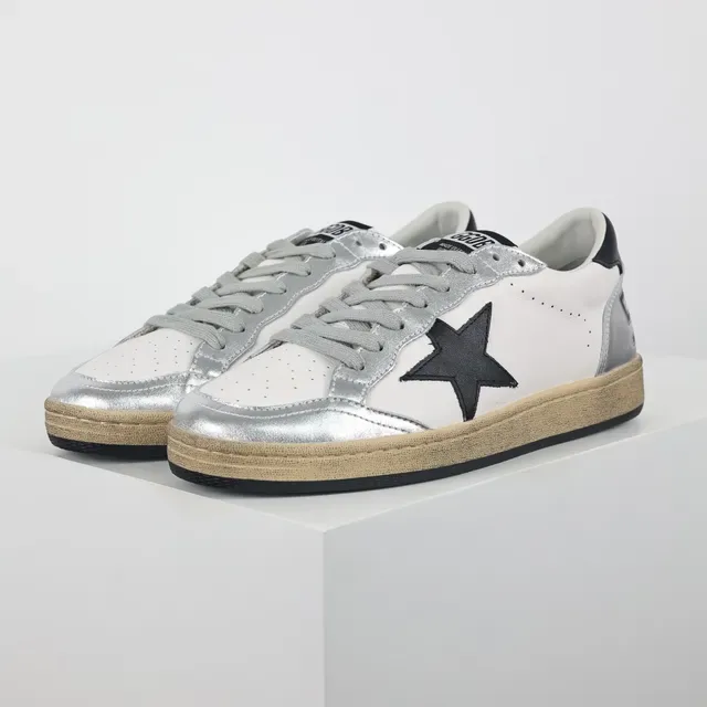 Golden Goose blanc argent baskets basses emblème étoile sneakers lifestyle 2