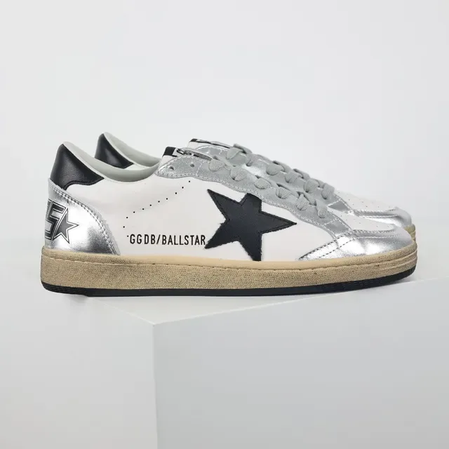 Golden Goose blanc argent baskets basses emblème étoile sneakers lifestyle 3