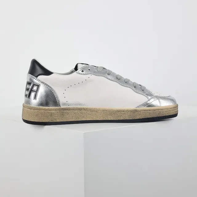 Golden Goose blanc argent baskets basses emblème étoile sneakers lifestyle 7