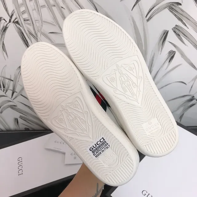 Gucci Ace Heart White Red Green Web Lifestyle Sneakers 3