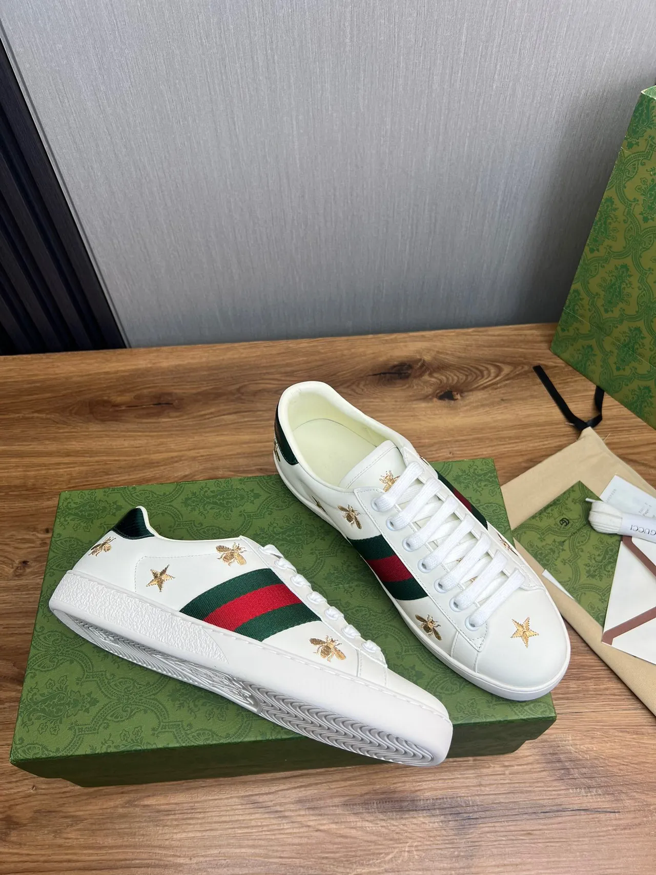 Gucci Ace White Green Leather Upper Web Stripe Detail Lifestyle Sneakers 6