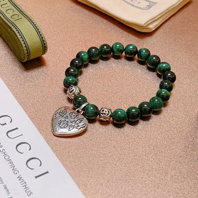 Gucci Beaded Green Malachite-Style Stone and Silver-Tone Heart Pendant Bracelet 6