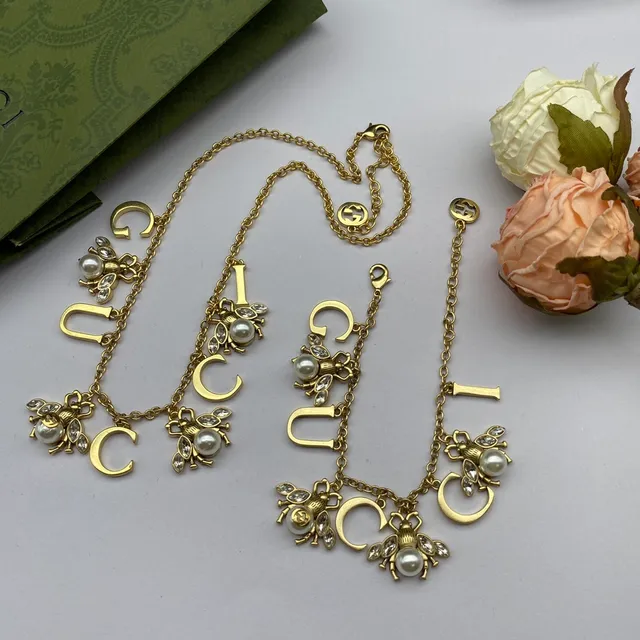 Gucci Bee and GUCCI Letter Charm Gold-Tone Necklace 7