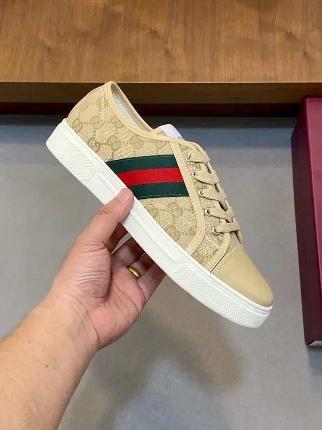 Tênis Lifestyle Gucci Beige Vermelho GG Monogram Canvas Couro Toe Cap 5