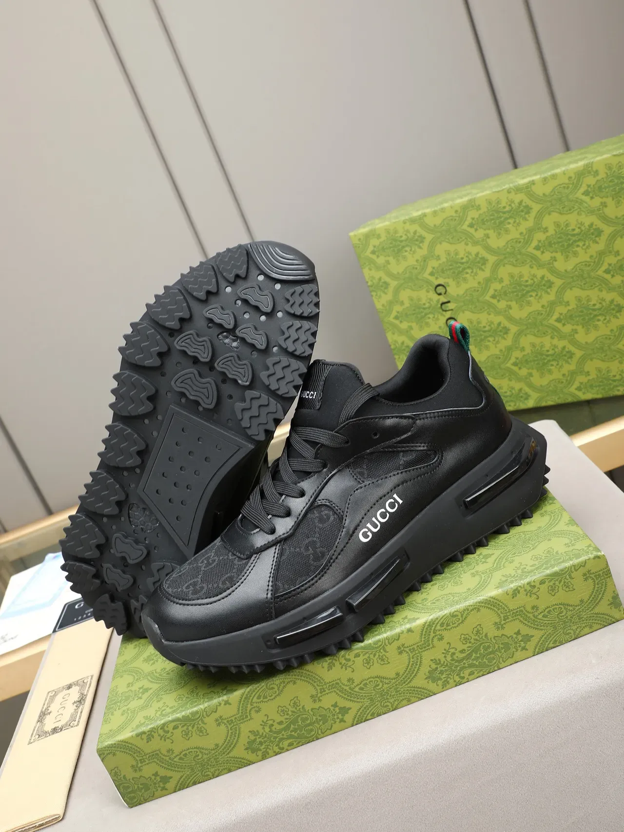 Gucci Black Green Leather-and-Mesh Upper Bold Side Logo Sneakers 5