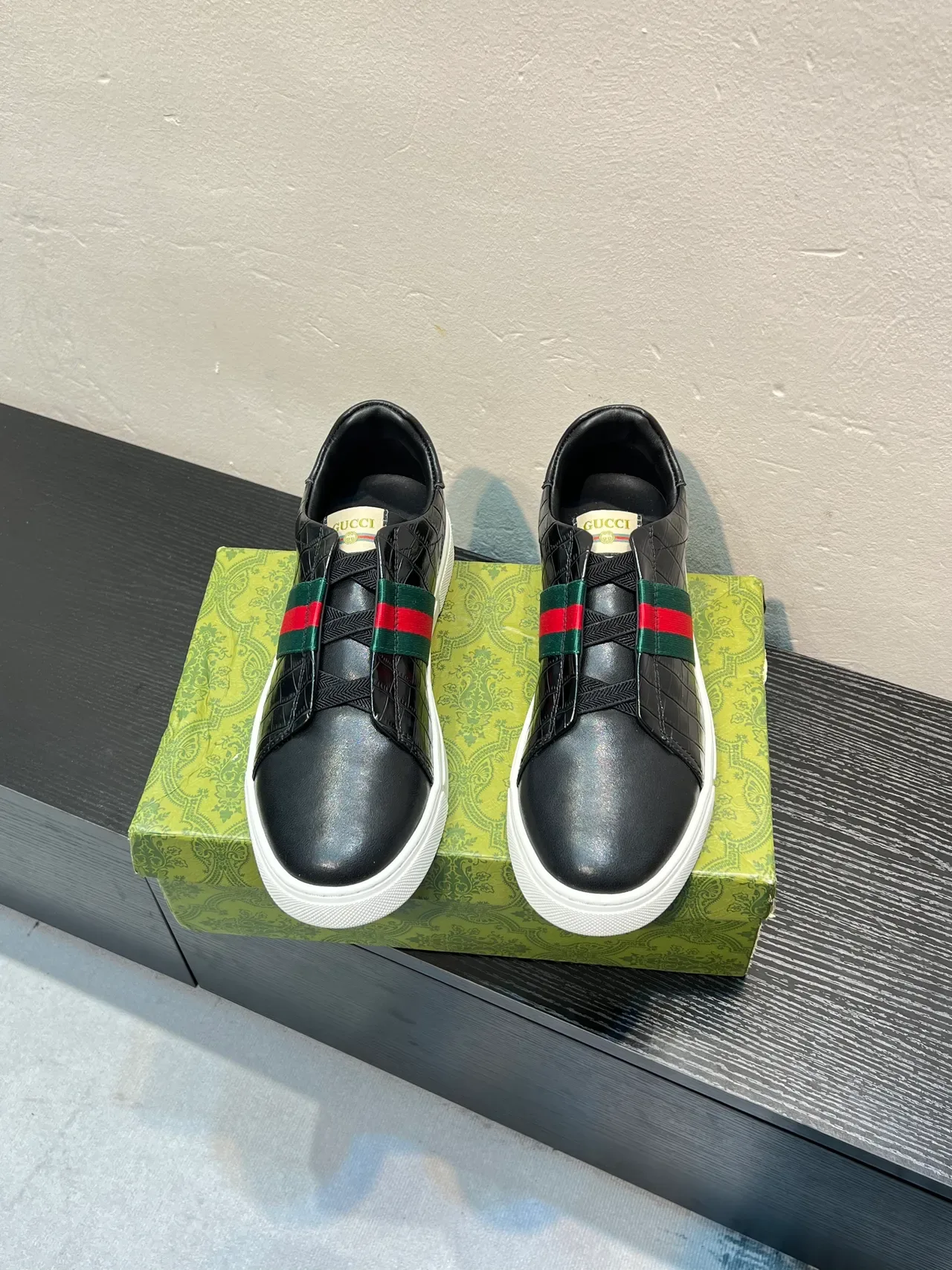 Gucci Black Green Slip-On Croc-Embossed Leather Lifestyle Sneakers 2
