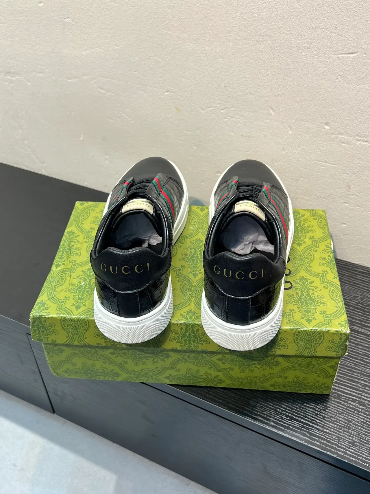 Gucci Black Green Slip-On Croc-Embossed Leather Lifestyle Sneakers 6
