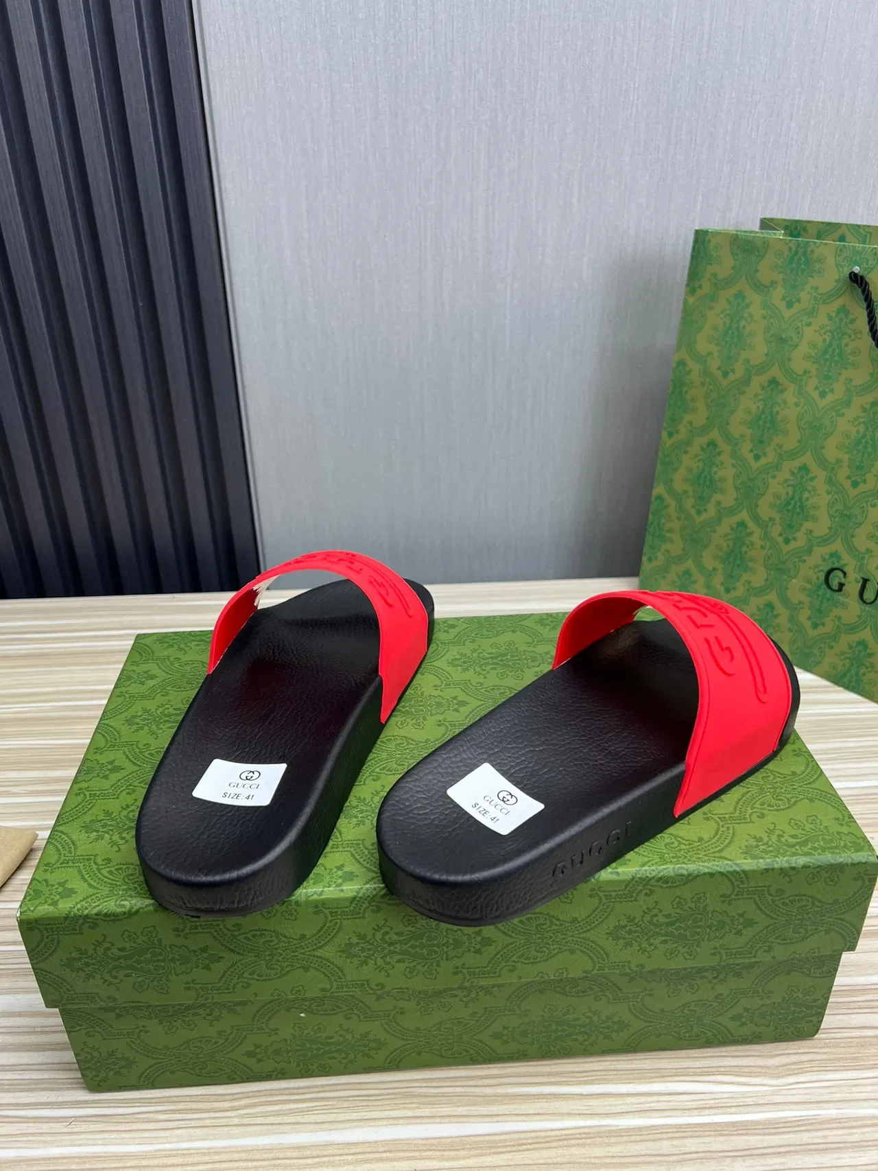Gucci Black Red Molded Leather Footbed Bold Rubber Strap Slippers 6