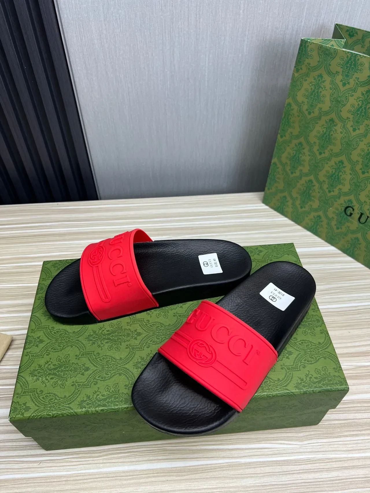 Gucci Black Red Molded Leather Footbed Bold Rubber Strap Slippers 8