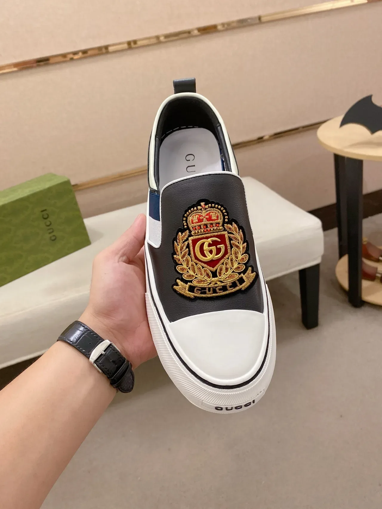 Gucci Black White Embroidered Crest Slip-On Construction Lifestyle Sneakers 7